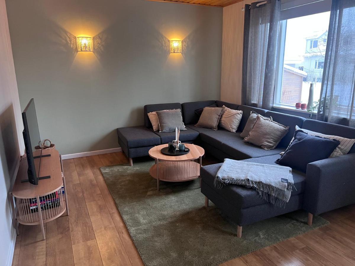 Akureyri Apartments Екстериор снимка